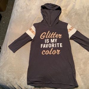 Long sleeve hooded tee